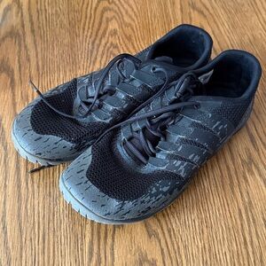 Merrell Trail Glove 5 size men’s 9 in black